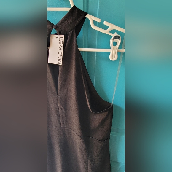 Women's Size Medium RUFFLE SWING DRESS - Picture 4 of 9